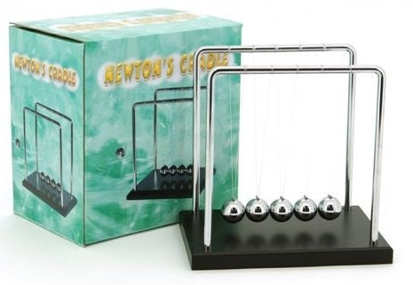 Newton's Cradle - Balance Balls Wood Base Large